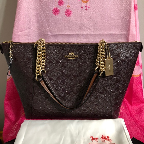 Coach Handbags - AUTHENTIC COACH TOTE BAG